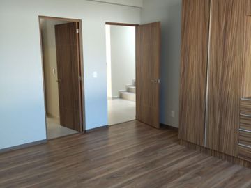 VENDO CASA NUEVA EN ZEREZOTLA, 3 NIVELES,  FRACCIONAMIENTO EXCLUSIVO