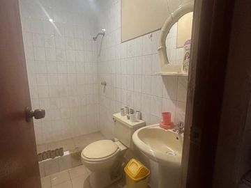 Se Vende Casa Como Terreno En Urb. Micaela Bastidas Los Olivos