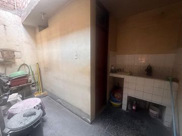 Se Vende Casa Como Terreno En Urb. Micaela Bastidas Los Olivos