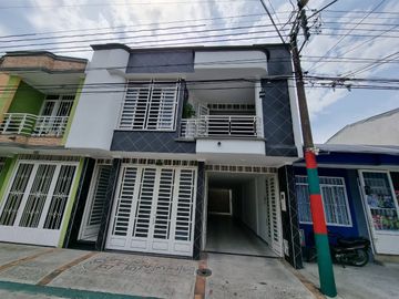 SE VENDE CASA  BARRIO VILLA LUCIA