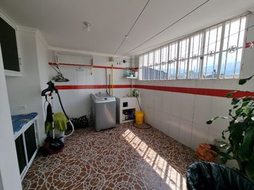 SE VENDE CASA  BARRIO VILLA LUCIA
