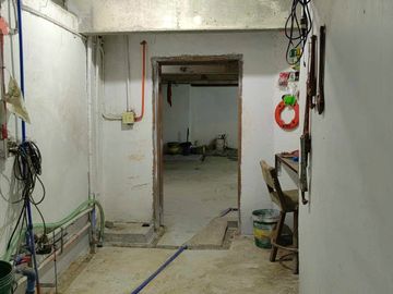 5 Bedroom Moroccan-American Large House in Castillejos, Zambales