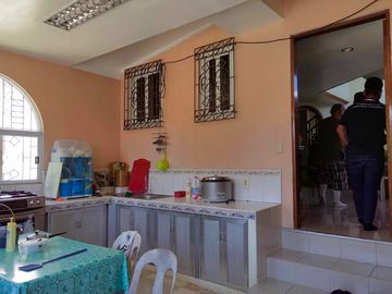 5 Bedroom Moroccan-American Large House in Castillejos, Zambales