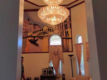 5 Bedroom Moroccan-American Large House in Castillejos, Zambales
