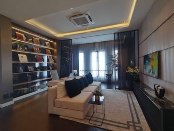 ● Type Tuscan Style Modern Colonnade ● Single house 2 Storey, 4 Beds, 4 Parking | 82.00 sq.w. 391.00 sq.m. | Near Near Central Westville 7 mins., Bang