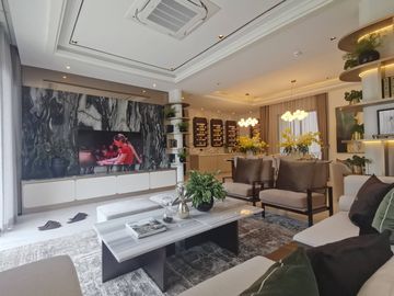 ● Type Tuscan Style Modern Colonnade ● Single house 2 Storey, 4 Beds, 4 Parking | 82.00 sq.w. 391.00 sq.m. | Near Near Central Westville 7 mins., Bang