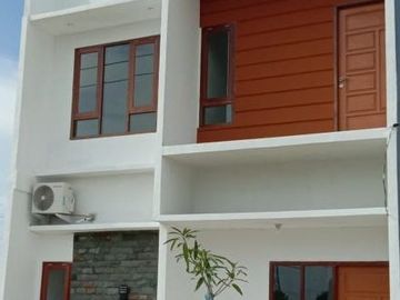 Rumah GMR Cikarang Timur,Baru 2/1 LANTAI Murah Mewah Syariah Minimalis Karangsari Bekasi Jual Dijual