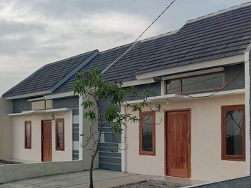 Rumah GMR Cikarang Timur,Baru 2/1 LANTAI Murah Mewah Syariah Minimalis Karangsari Bekasi Jual Dijual