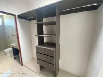 Casa, roof, estudio, 3 recamaras, cuarto de servicio. Cumbres del Lago, VENTA