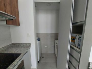 Vendo suite de   82M2  en la González Suárez.