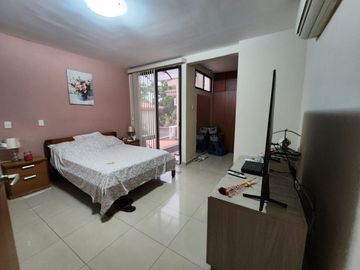 Ciudad Colon, Venta de linda casa 4 Dormitorios con Piscina