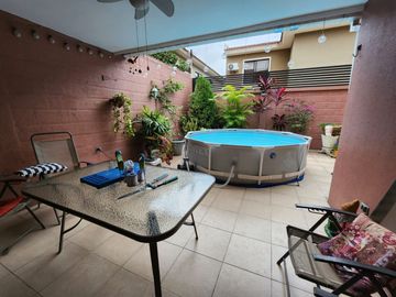 Ciudad Colon, Venta de linda casa 4 Dormitorios con Piscina
