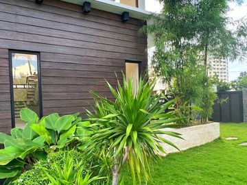FOR SALE FULLY-FURNISHED BEACH HOUSE w/ Simming Pool in Mactan Lapulapu City, Cebu
