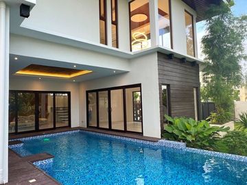 FOR SALE FULLY-FURNISHED BEACH HOUSE w/ Simming Pool in Mactan Lapulapu City, Cebu