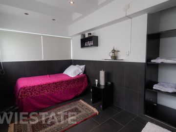 Venta Departamento Dúplex Penthouse + Aires en Miraflores, cerca del Parque Kennedy 7 Dorm / 4 Baños / 2 Estac. / 1 Depósito
