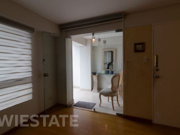 Venta Departamento Dúplex Penthouse + Aires en Miraflores, cerca del Parque Kennedy 7 Dorm / 4 Baños / 2 Estac. / 1 Depósito