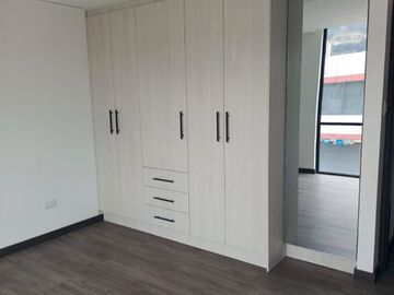 EXCELENTE DEPARTAMENTO EN VENTAS