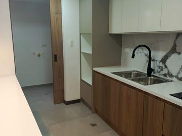 EXCELENTE DEPARTAMENTO EN VENTAS