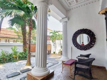 DIJUAL RUMAH MEWAH JL LOMBOK / MENTENG, JAKPUS