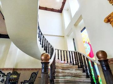 DIJUAL RUMAH MEWAH JL LOMBOK / MENTENG, JAKPUS