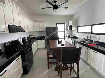 ESPECTACULAR RESIDENCIA 4 HABITACIONES EN TEMOZON SUPER EQUIPADA ....