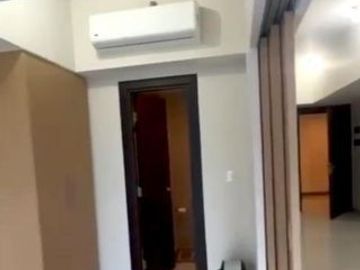 1BR Condo Unit for Sale at Uptown Parksuites, BGC, Taguig City