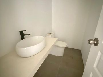EN VENTA DÚPLEX ESTRENO CON HERMOSA TERRAZA CON VISTA PANORAMICA EN PLAYA SEÑORITAS PUNTA HERMOSA