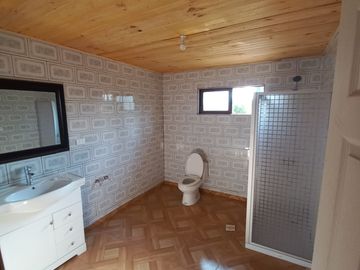 Se vende 3.238 m2 con casa de 4 dormitorios en Quinamavida, Colbun