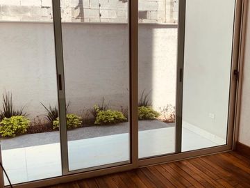 CASA EN VENTA FRACCIONAMIENTO SANTA ISABEL CARRETERA NACIONAL