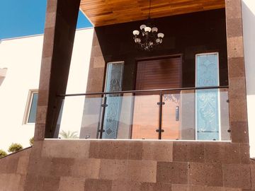 CASA EN VENTA FRACCIONAMIENTO SANTA ISABEL CARRETERA NACIONAL