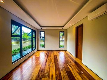 GRAND 2-STOREY, 4-BEDROOM HOUSE FOR SALE/RENT IN MANILA SOUTHWOODS