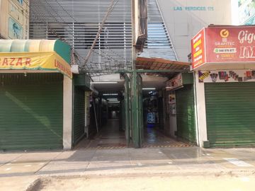 Se Vende Local Comercial A Unos Pasos Del Óvalo Santa Anita