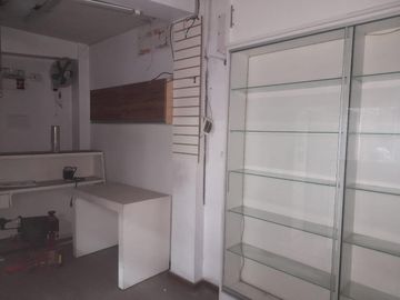 Se Vende Local Comercial A Unos Pasos Del Óvalo Santa Anita