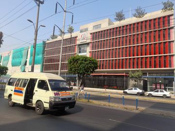 Se Vende Local Comercial A Unos Pasos Del Óvalo Santa Anita
