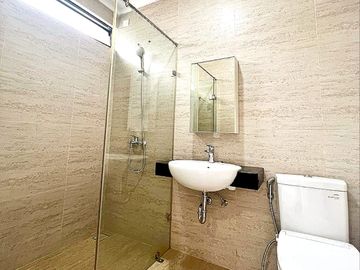 Rumah Modern Semi Furnished Kebayoran Bintaro 12152-HR 0811111----