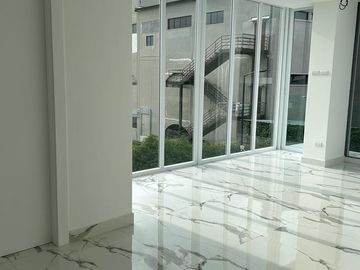 VENTA DE HERMOSO DEPARTAMENTO DE 2 DORMITORIOS CON BAÑOS PRIVADOS Y AMENITIES