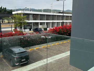 VENTA DE HERMOSO DEPARTAMENTO DE 2 DORMITORIOS CON BAÑOS PRIVADOS Y AMENITIES