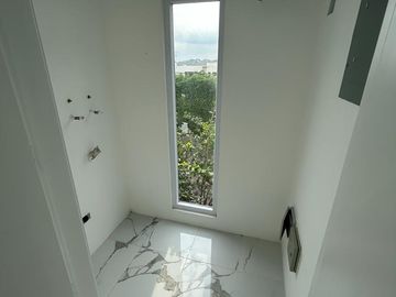 VENTA DE HERMOSO DEPARTAMENTO DE 2 DORMITORIOS CON BAÑOS PRIVADOS Y AMENITIES