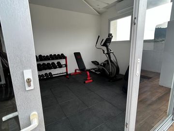 VENTA DE HERMOSO DEPARTAMENTO DE 2 DORMITORIOS CON BAÑOS PRIVADOS Y AMENITIES