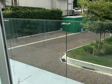 VENTA DE HERMOSO DEPARTAMENTO DE 2 DORMITORIOS CON BAÑOS PRIVADOS Y AMENITIES
