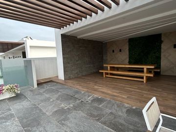 VENTA DE HERMOSO DEPARTAMENTO DE 2 DORMITORIOS CON BAÑOS PRIVADOS Y AMENITIES