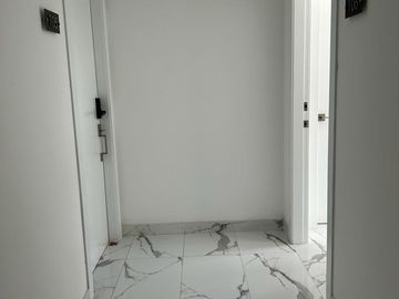VENTA DE HERMOSO DEPARTAMENTO DE 2 DORMITORIOS CON BAÑOS PRIVADOS Y AMENITIES