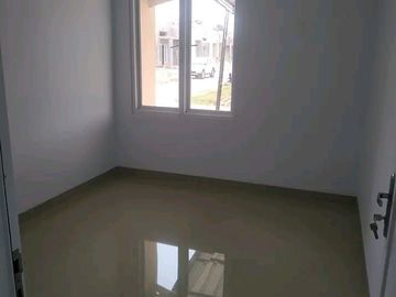 Dikontrakan rumah siap huni murah dlm cl;uster row jalan luas disawangan,depok