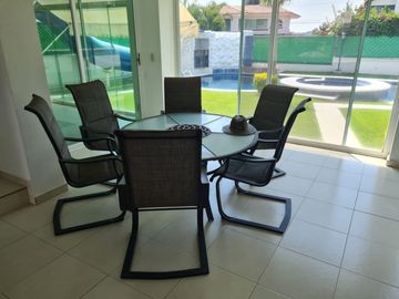 Casa en venta en Lomas de Cocoyoc, Morelos.