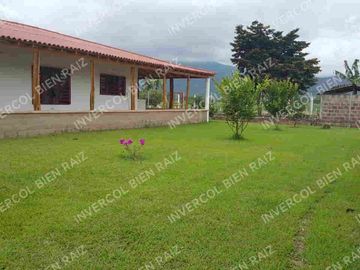 LA VICTORIA, SE VENDE HERMOSA FINCA A PUERTA CERRADA
