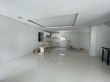 4br Townhouse in Quezon City Tandang Sora Congressional Visayas Ave inside subdivision