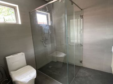 4br Townhouse in Quezon City Tandang Sora Congressional Visayas Ave inside subdivision