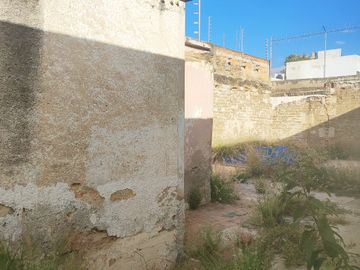CASA PARA REMODELAR EN VENTA EN LA COLONIA MODERNA APTA PARA OFICINAS, CONSULTORIOS, CASA UNIFAMILIAR O DEPARTAMENTOS