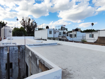 CASA PARA REMODELAR EN VENTA EN LA COLONIA MODERNA APTA PARA OFICINAS, CONSULTORIOS, CASA UNIFAMILIAR O DEPARTAMENTOS