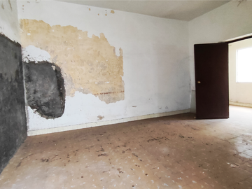 CASA PARA REMODELAR EN VENTA EN LA COLONIA MODERNA APTA PARA OFICINAS, CONSULTORIOS, CASA UNIFAMILIAR O DEPARTAMENTOS